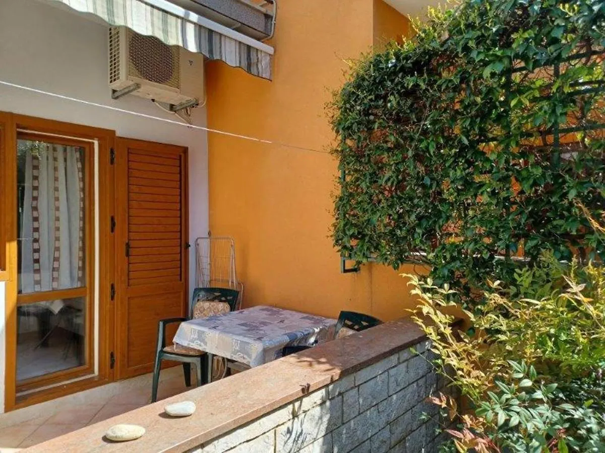 Apartments By The Sea Novigrad - 7335 Croácia