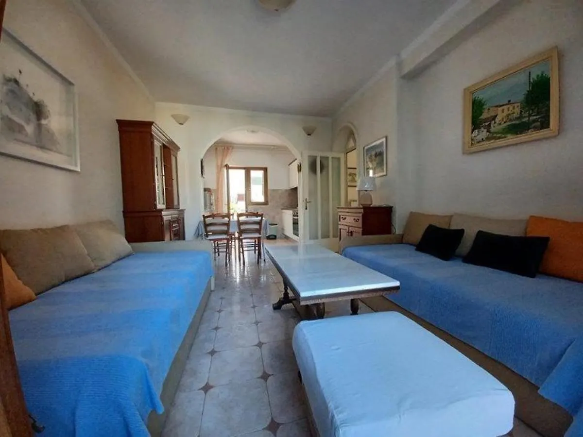 Apartments By The Sea Novigrad - 7335